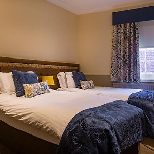 Classic Twin Room